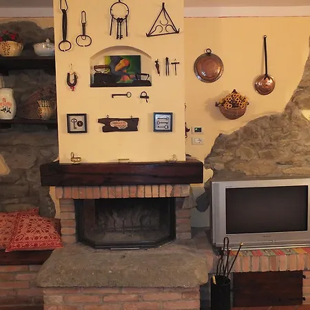 Le Celle Del Farinaio